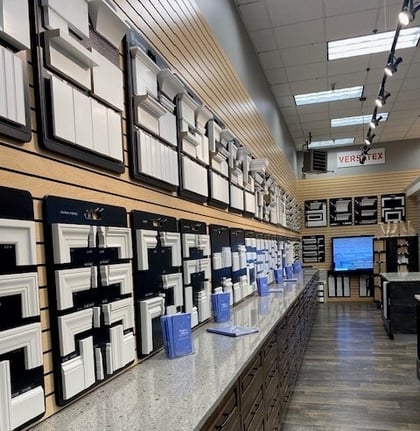 Moulding wall cropped